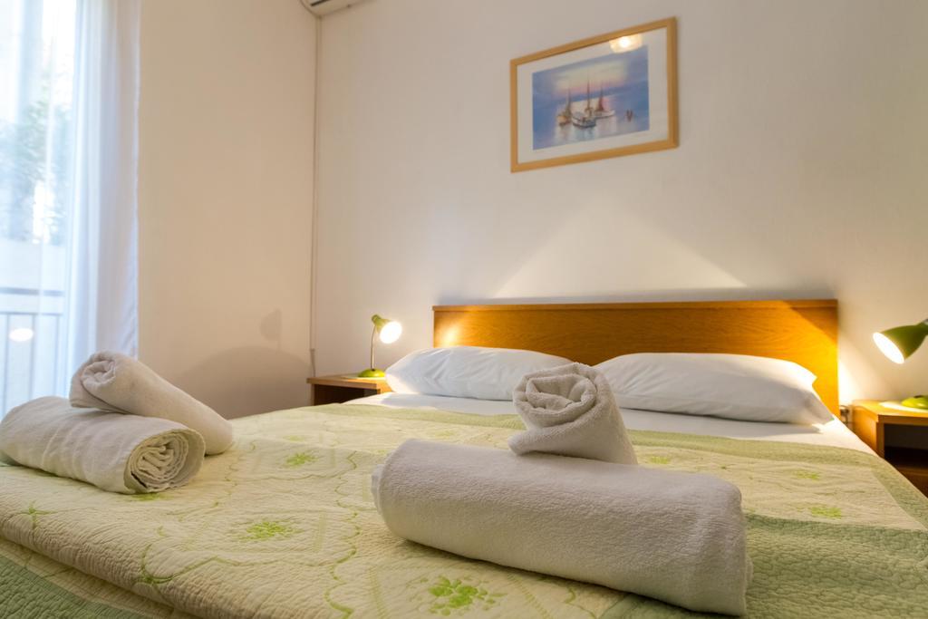 Villa Veca Starigrad Paklenica Exterior foto
