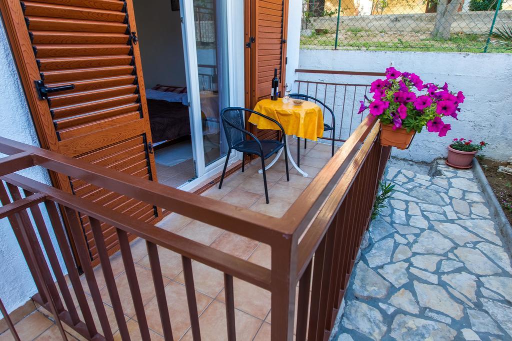 Villa Veca Starigrad Paklenica Exterior foto