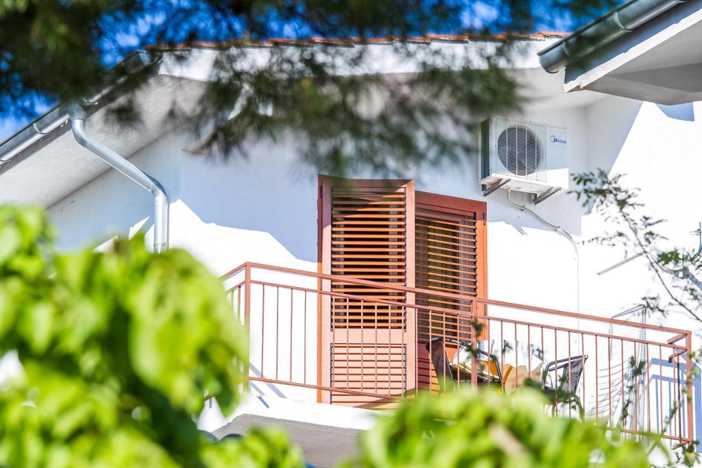 Villa Veca Starigrad Paklenica Exterior foto